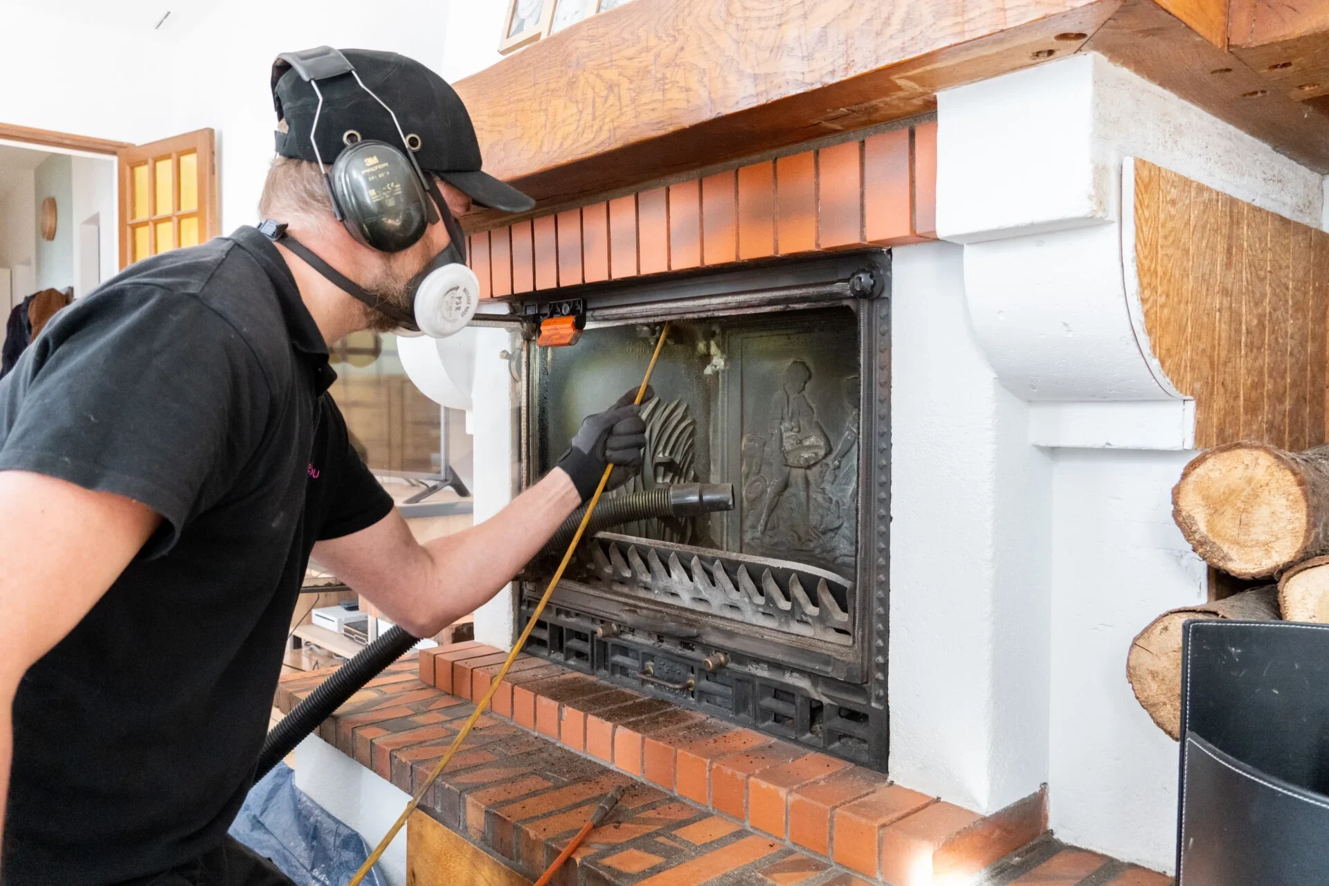 Nettoyage chemin&eacute;e